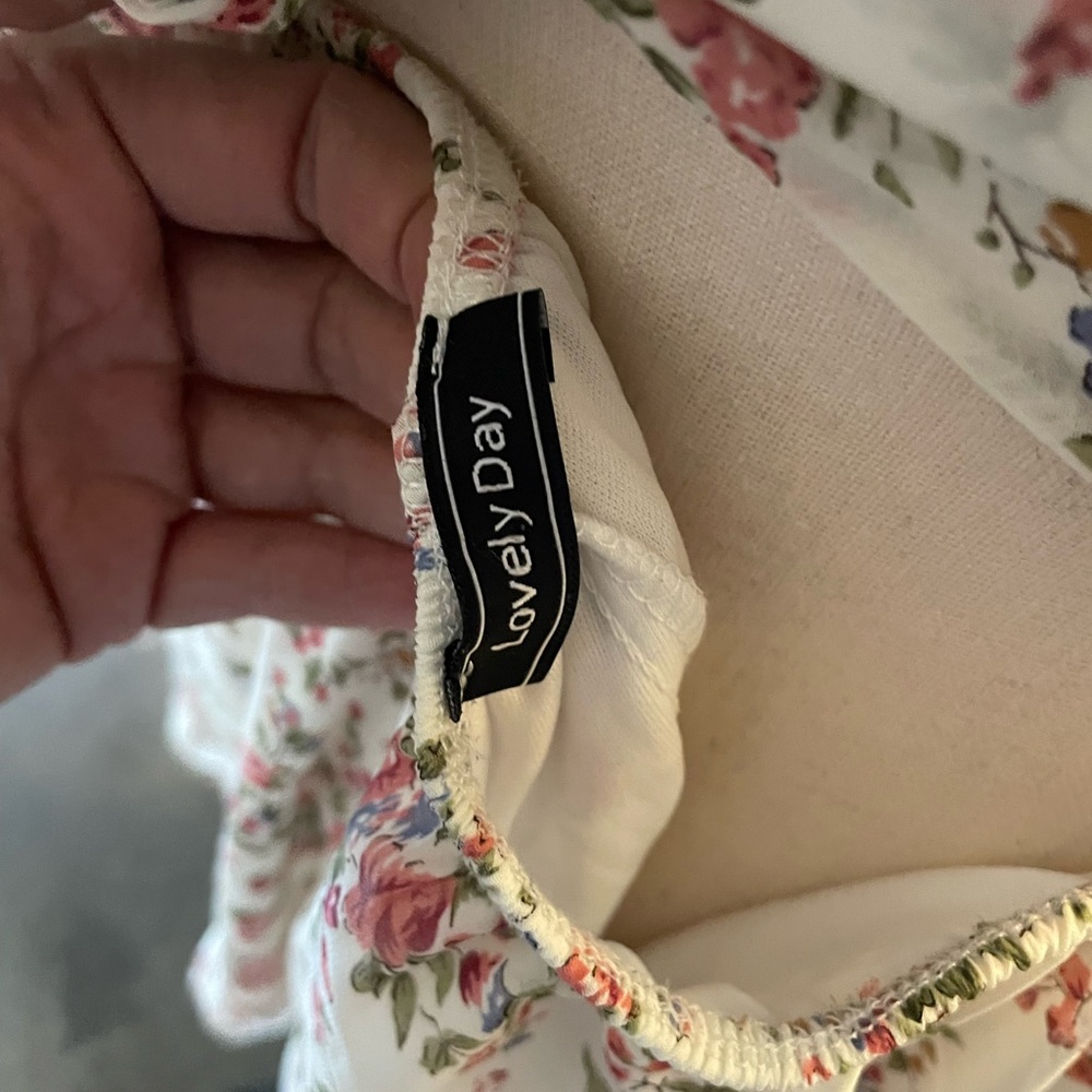 Flowy Twist Front Open Back Dress Flower Print - image 5